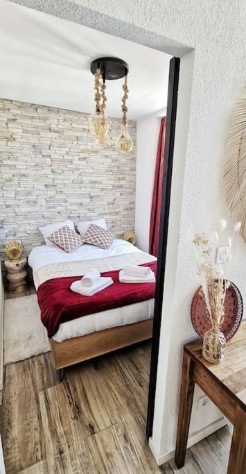 Ferienwohnung New #Boheme Chic# Pied De La Cite #2 Carcassonne Exterior foto